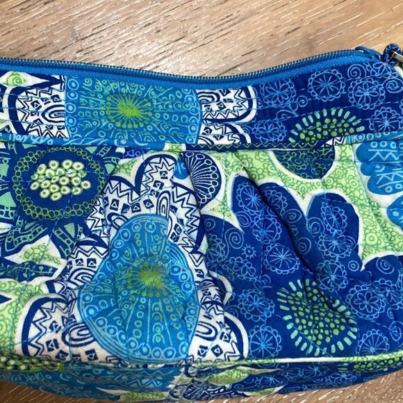 Vera Bradley Doodle Daisy Frannie Crossbody Purse - Picture 10 of 10